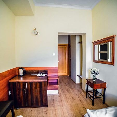 Hotel Hellada Kielce Exterior photo