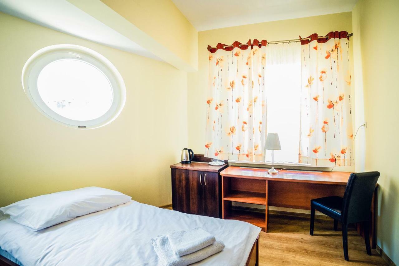 Hotel Hellada Kielce Exterior photo